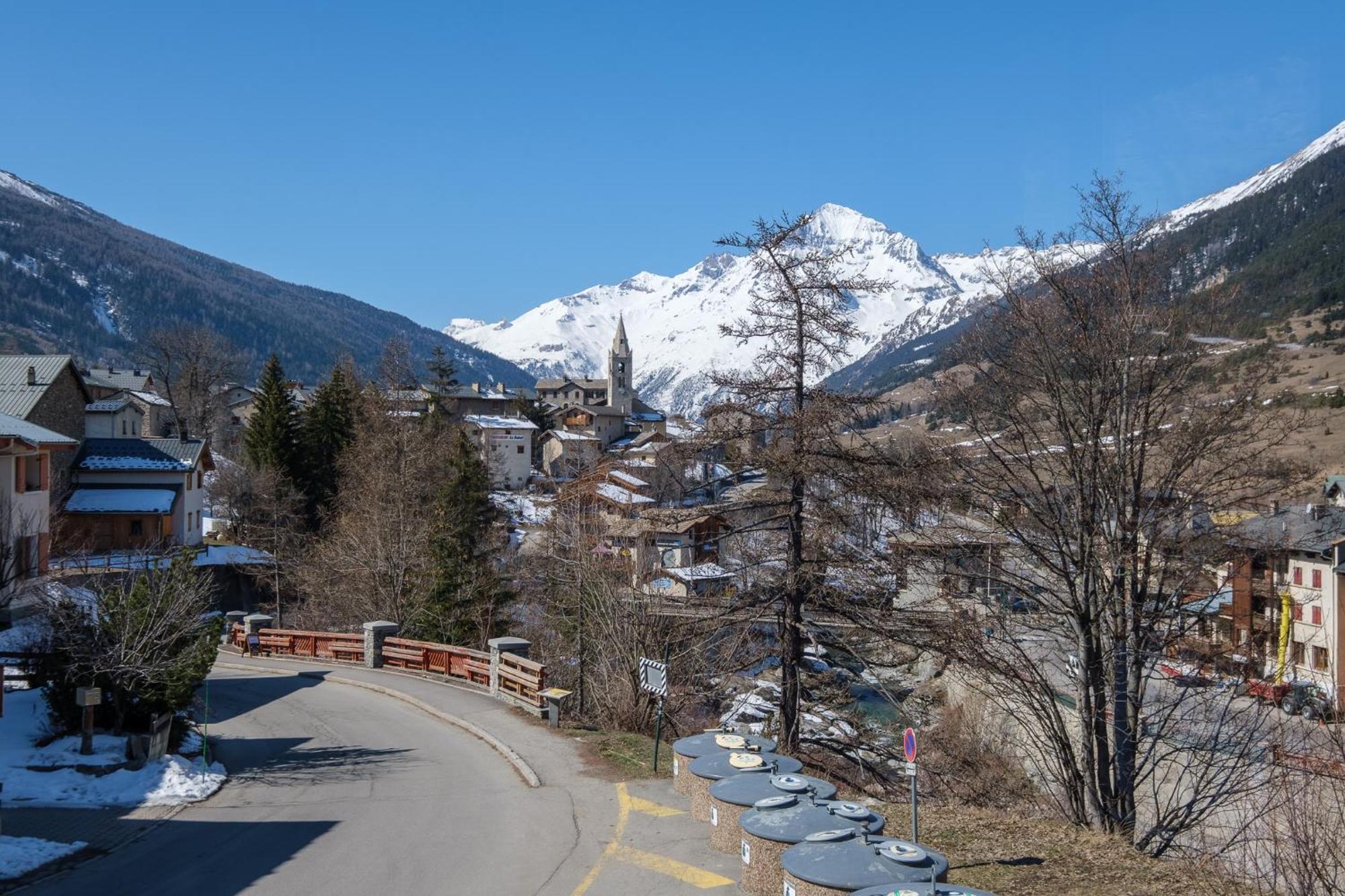 Residence Les Balcons De Val Cenis Village Lanslevillard Exteriör bild