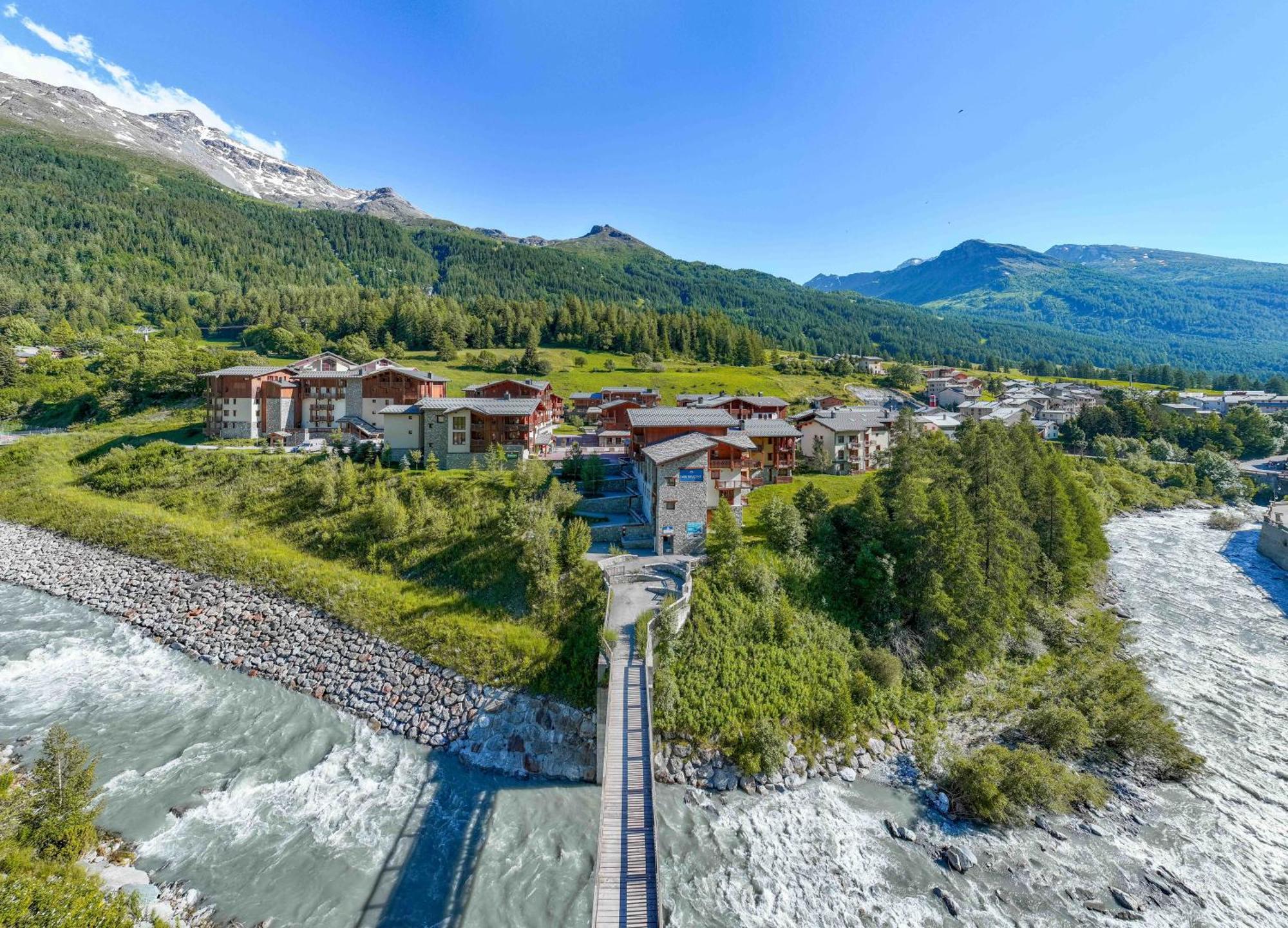 Residence Les Balcons De Val Cenis Village Lanslevillard Exteriör bild